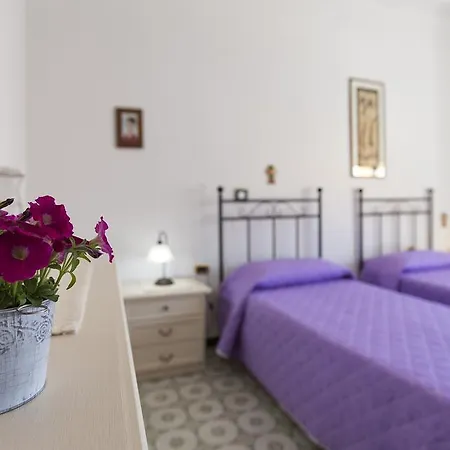 Funtana Rosa Bed & Breakfast *